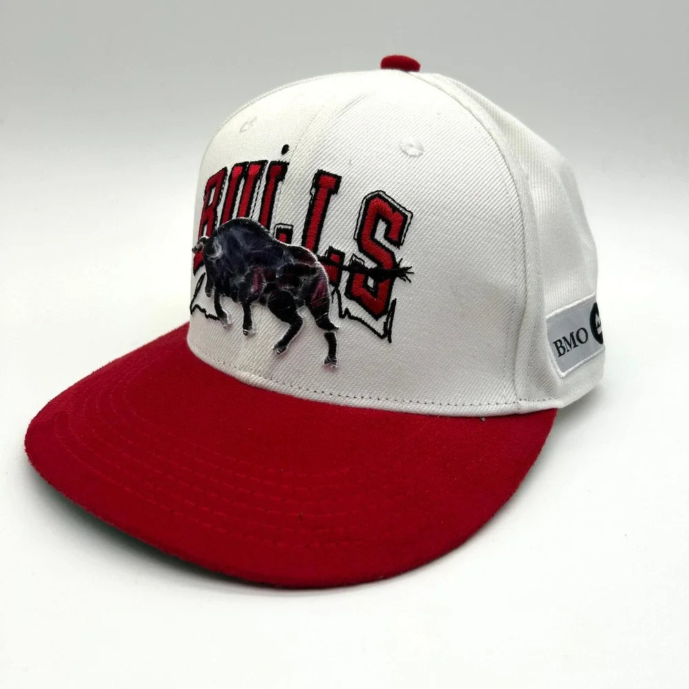 Melon Wear Chicago Bulls Snapback Mens OSFM White Red Chuck Styles Artist Hat